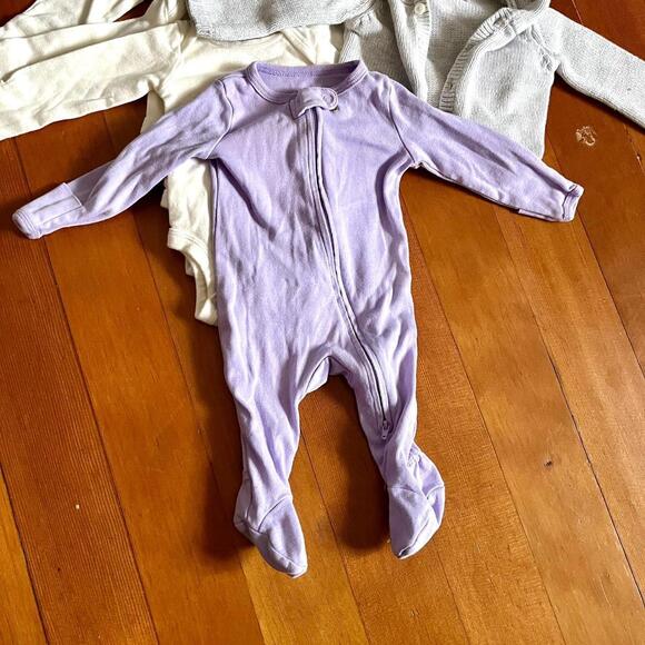 Newborn Baby Girl 3 Onesies, 3 Sleeper PJs & 1 Bear Button Sweater Bundle - Picture 4 of 6